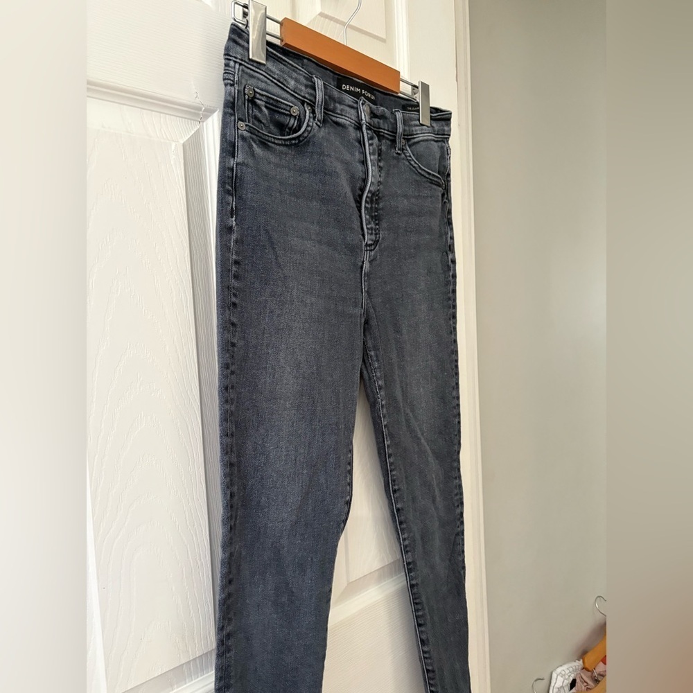 Denim Forum Aritzia the Lola high rise skinny crop grey wash size 28=26x24” - Picture 4 of 15